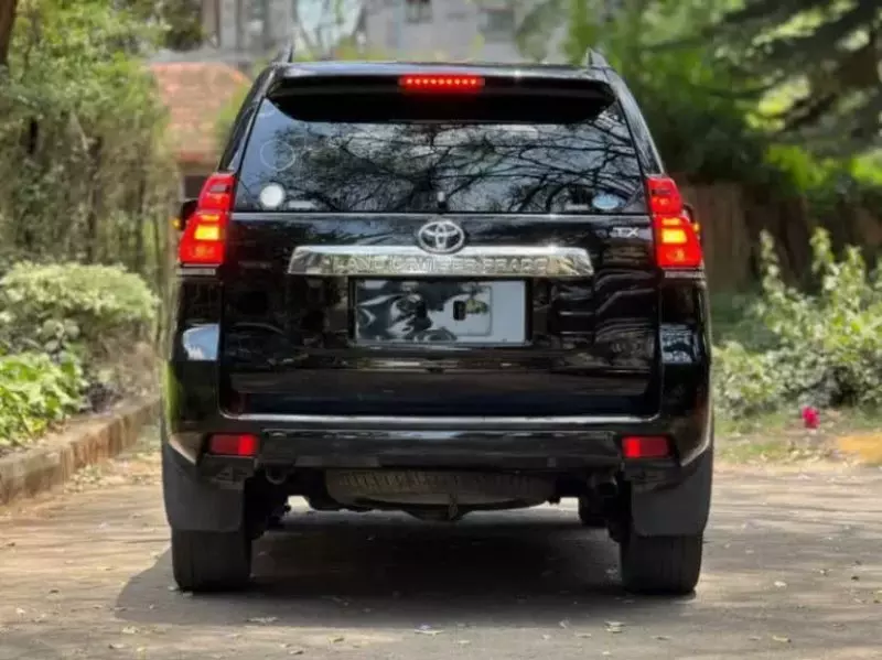 Toyota Landcruiser Prado   - 2018