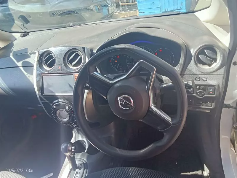 Nissan Note   - 2015