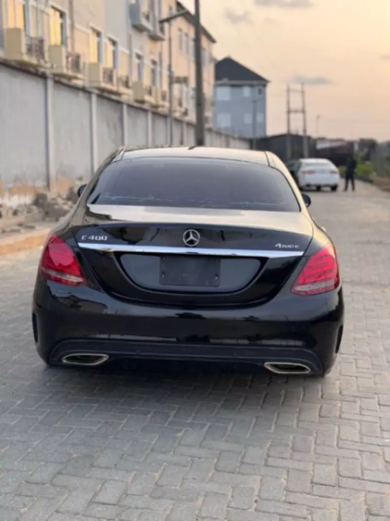 Mercedes-Benz C400   - 2015