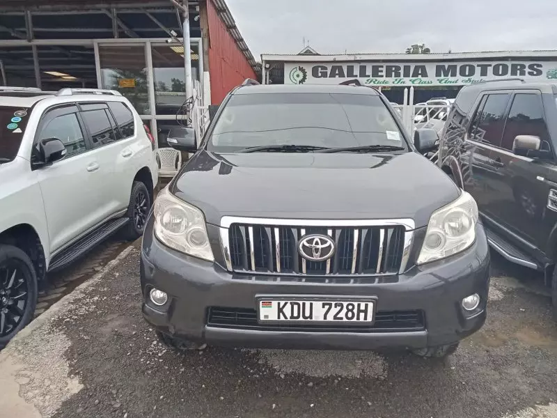 Toyota Landcruiser Prado   - 2012