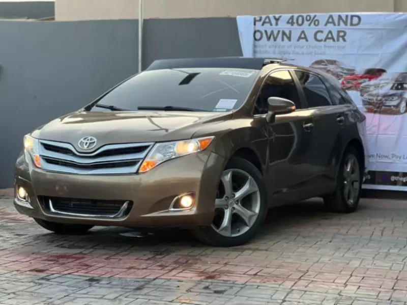 Toyota Venza   - 2013