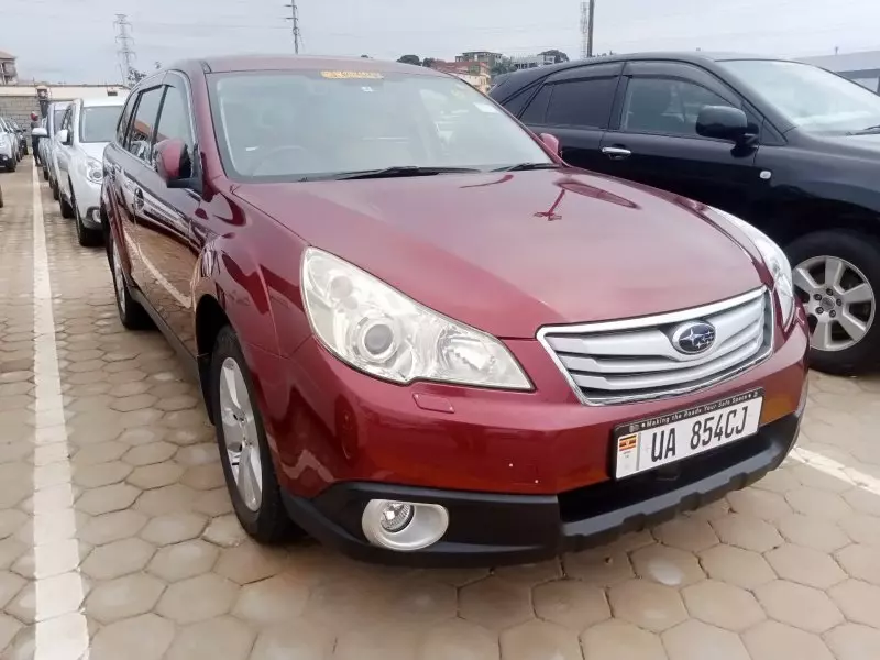 Subaru Outback   - 2010