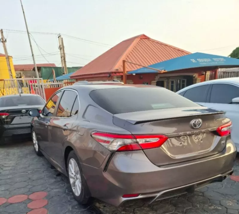 Toyota camry   - 2019