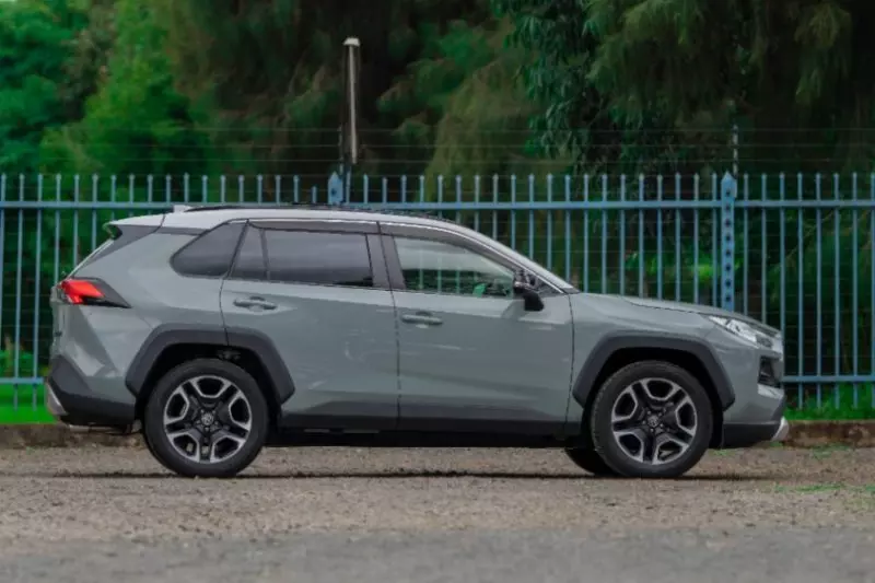 Toyota RAV4   - 2014