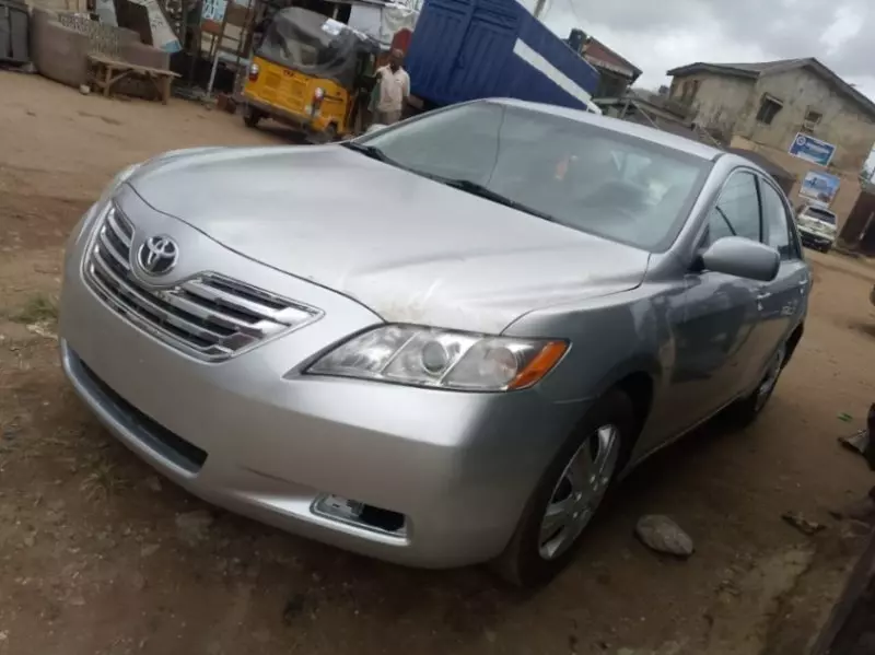 Toyota Camry   - 2007