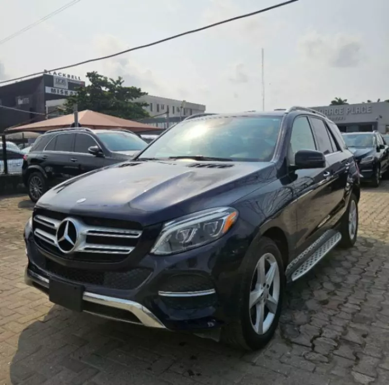 Mercedes-Benz GLE-Class   - 2016