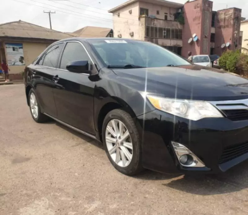 Toyota Camry   - 2014