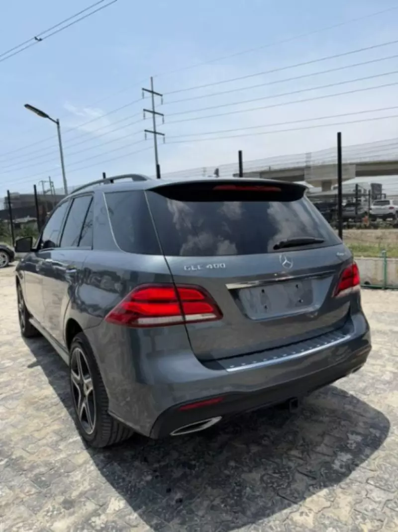 Mercedes-Benz GLE 400