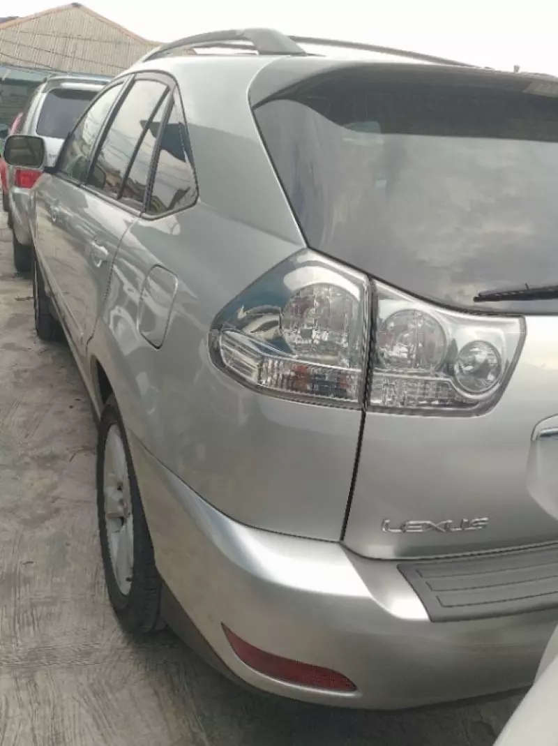 Lexus RX 330   - 2005