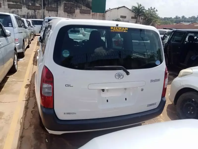 Toyota Probox    - 2012