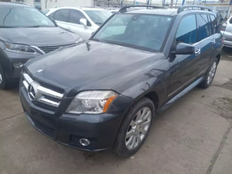 Mercedes-Benz GLK 350   - 2010