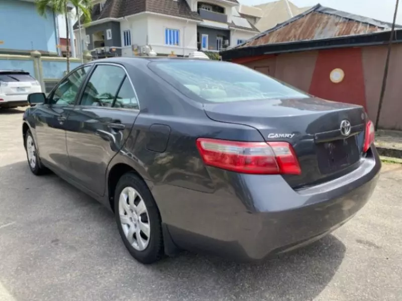 Toyota Camry   - 2008