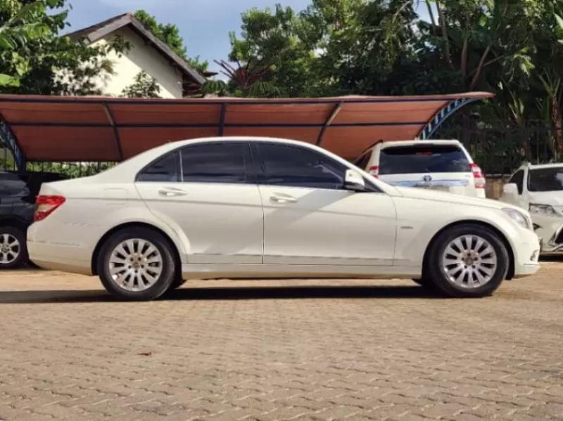Mercedes-Benz C200   - 2008