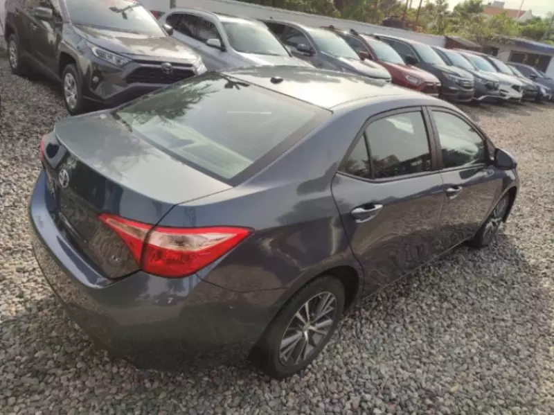 Toyota Corolla   - 2018