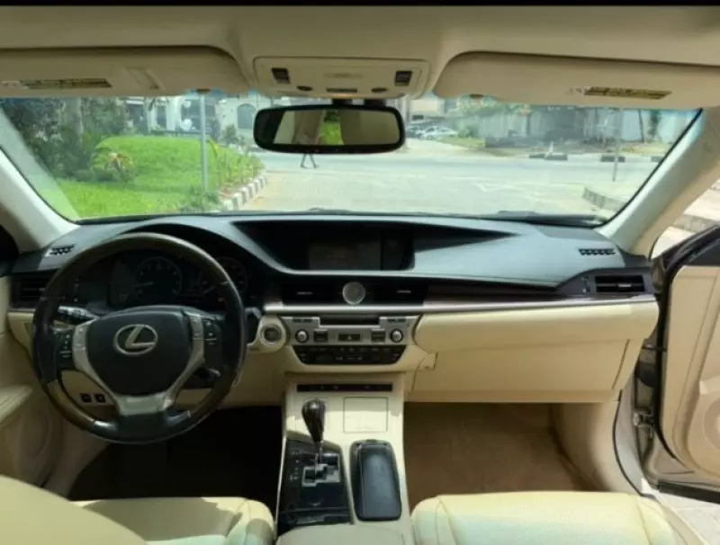 Lexus ES 350   - 2013