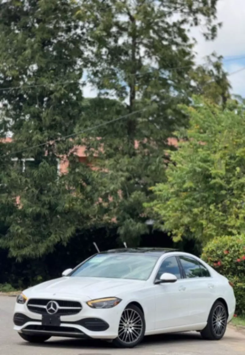 Mercedes-Benz C 300   - 2024