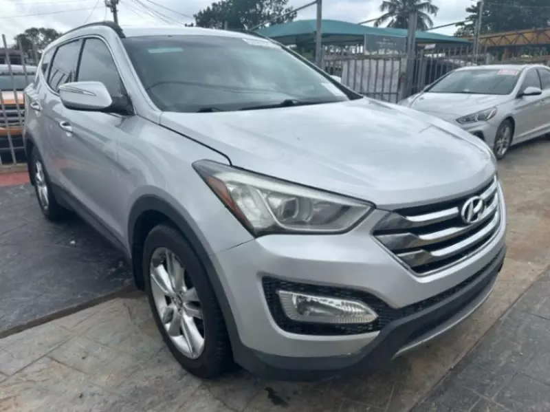 Hyundai Santa Fe - 2013