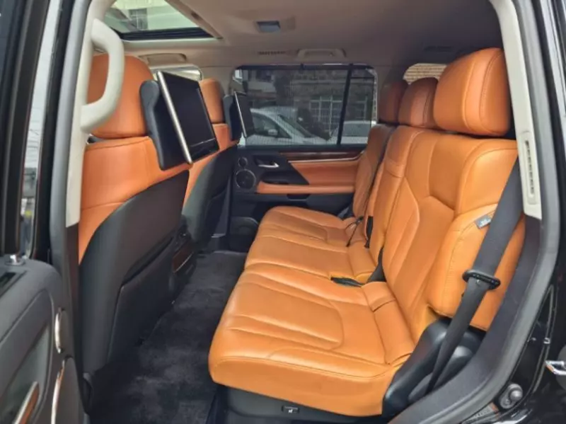 Lexus LX 570   - 2018