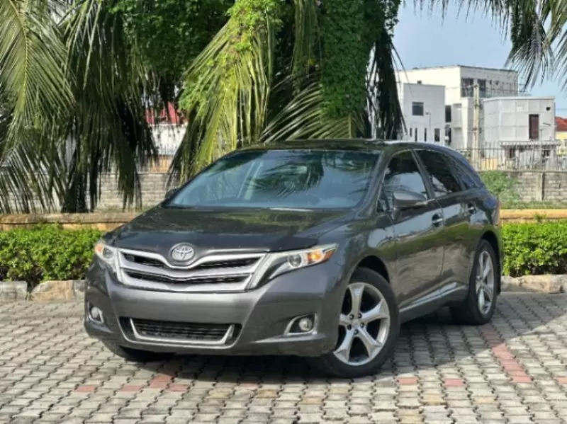 Toyota Venza   - 2014