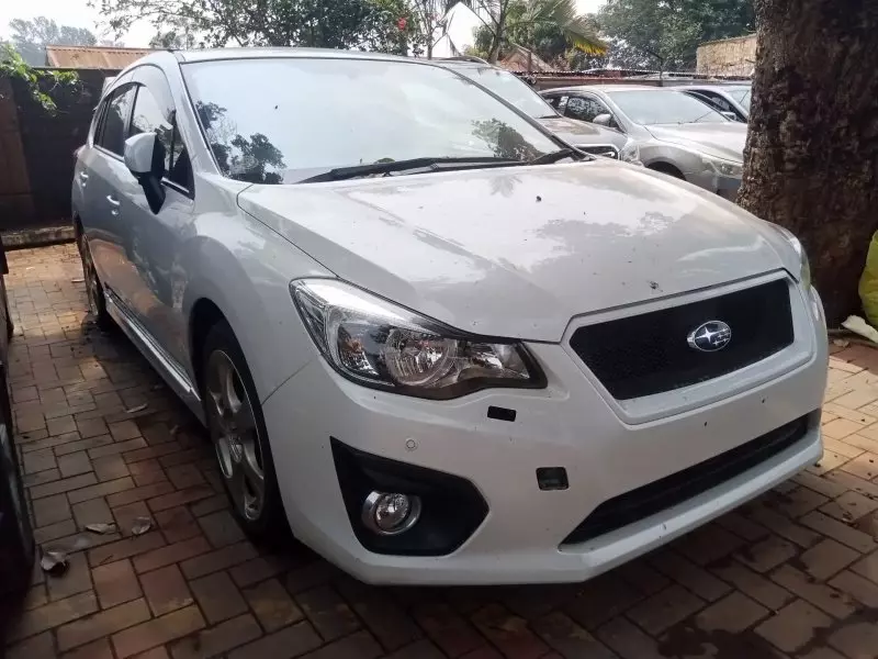 Subaru Impreza   - 2014