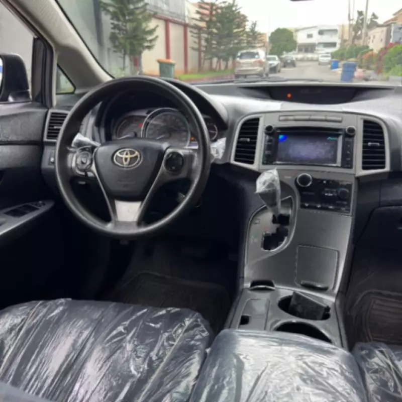 Toyota Venza   - 2013