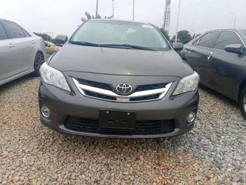 Toyota Corolla   - 2012
