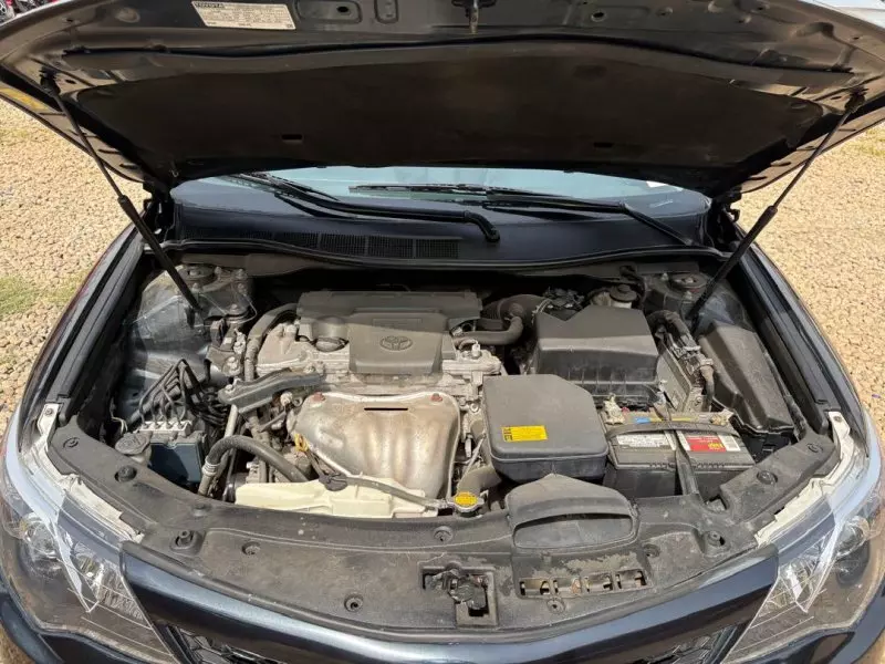 Toyota Camry   - 2014