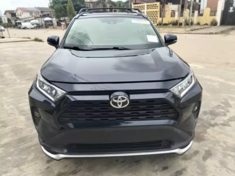 Toyota RAV4 - 2021