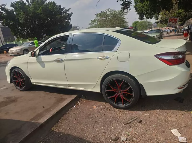 Honda Accord   - 2014