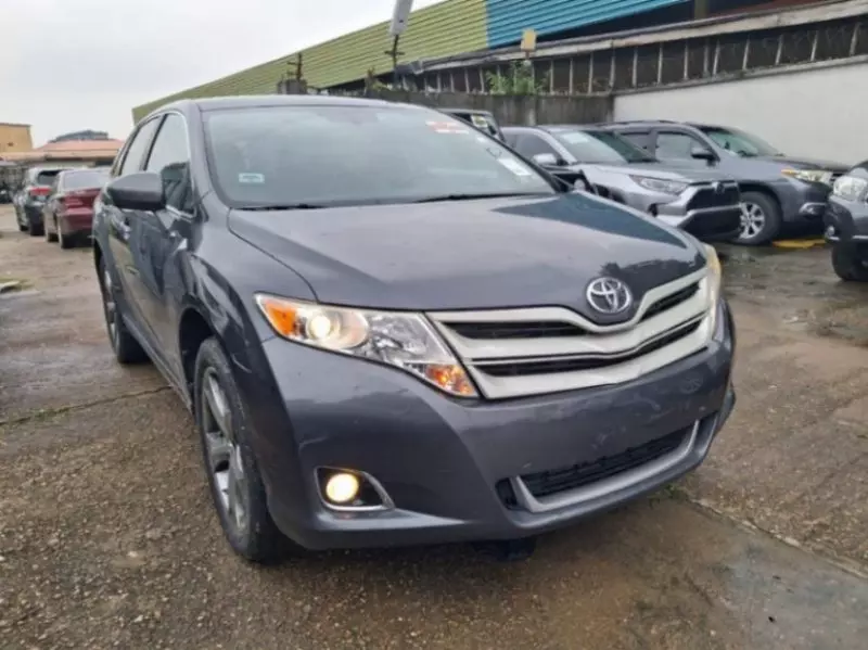 Toyota Venza   - 2010