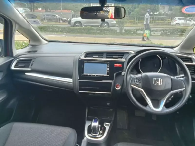 Honda Fit Hybrid    - 2017