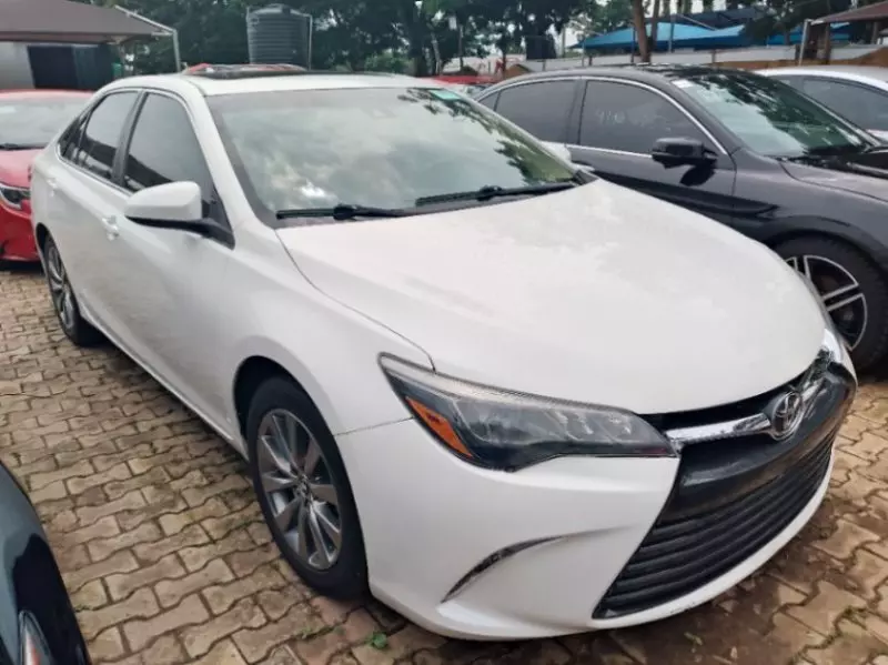 Toyota Camry   - 2015