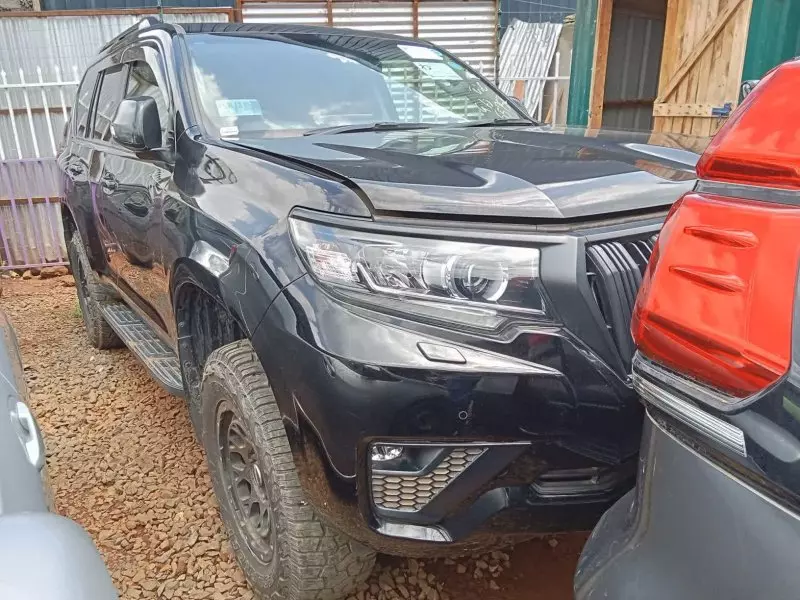 Toyota Landcruiser Prado
