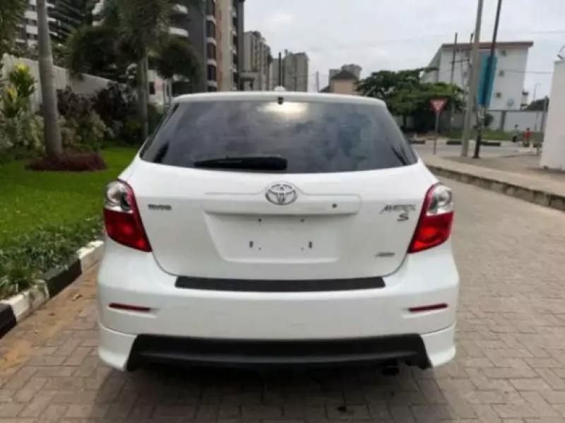 Toyota Matrix   - 2010