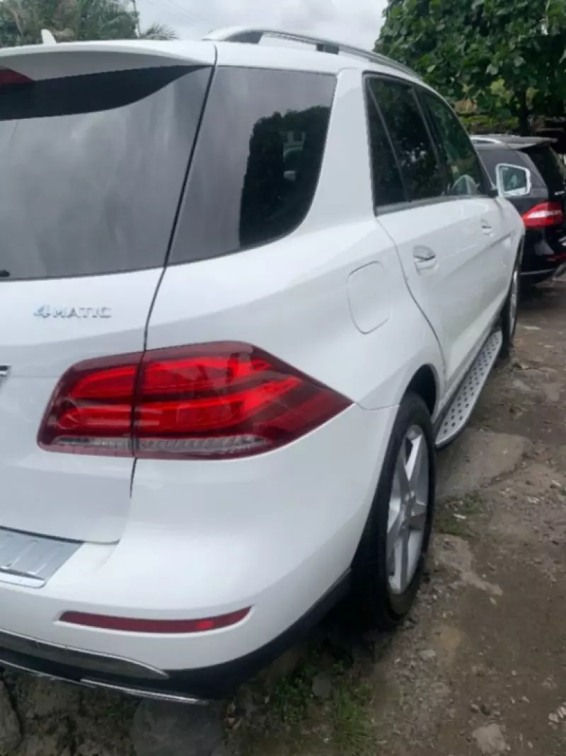 Mercedes-Benz GLE 350   - 2016