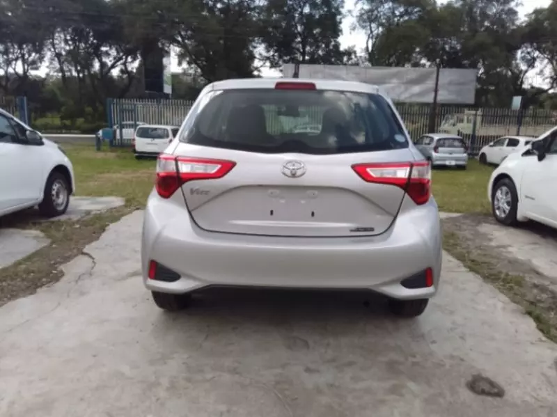 Toyota Vitz   - 2018