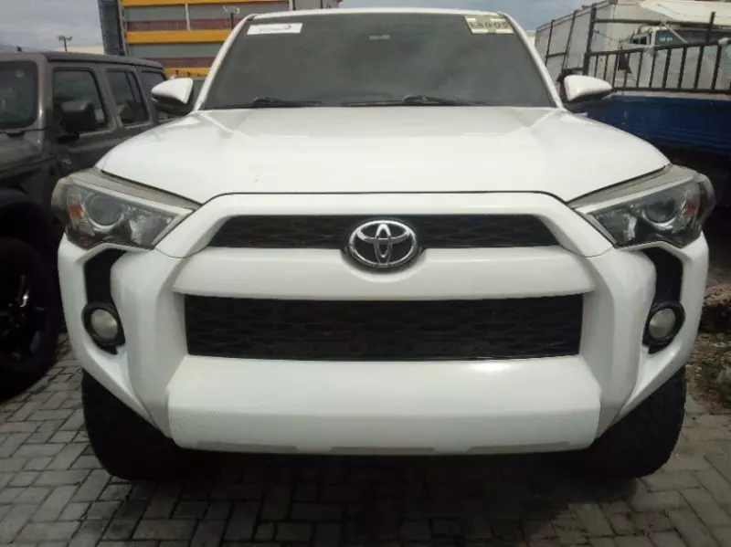 Toyota 4-Runner   - 2015
