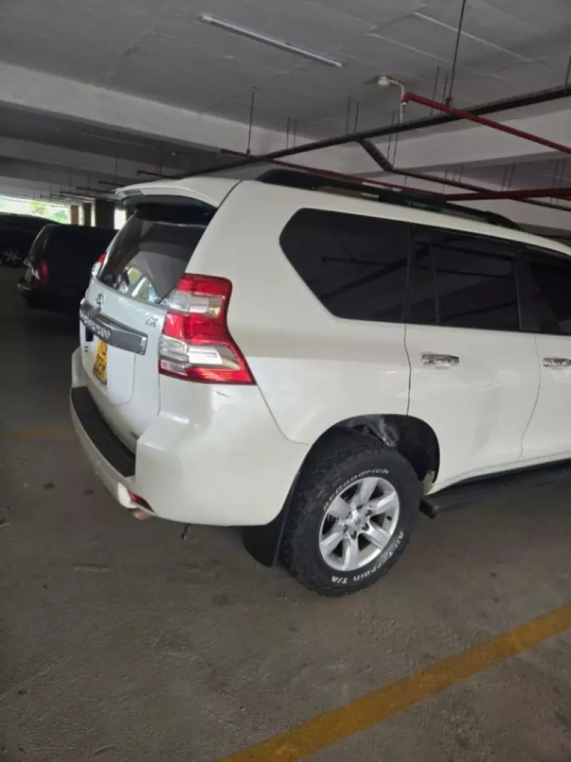 Toyota Landcruiser Prado   - 2016