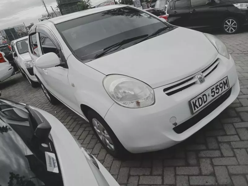 Toyota Passo   - 2014