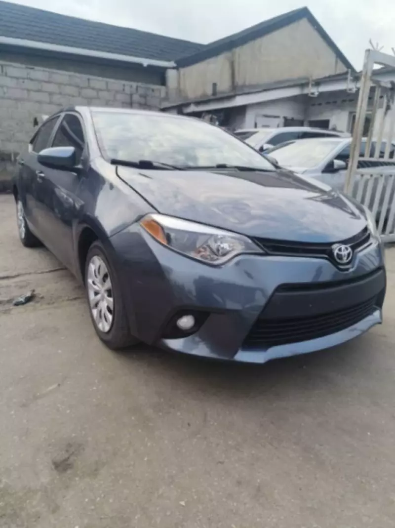 Toyota Corolla   - 2015