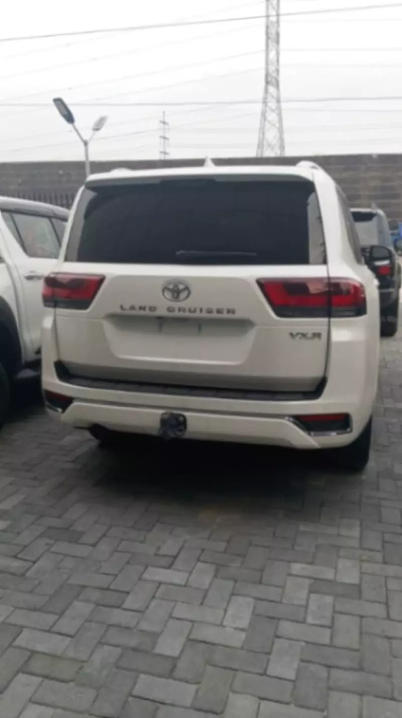 Toyota Land Cruiser   - 2022