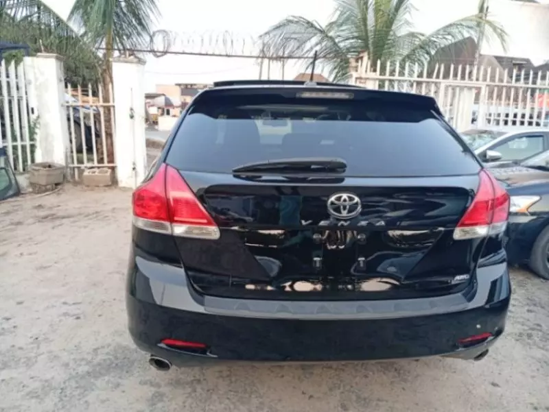 Toyota Venza   - 2010