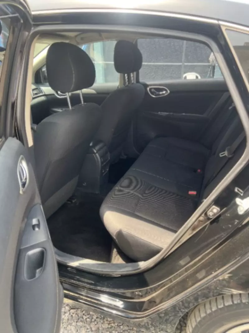 Nissan Sentra   - 2015