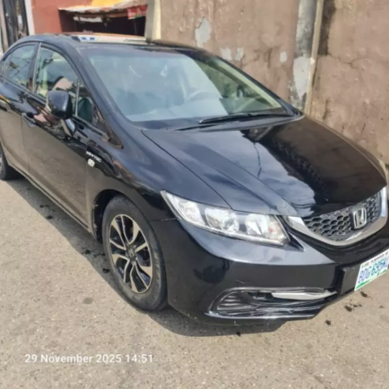 Honda Civic   - 2013