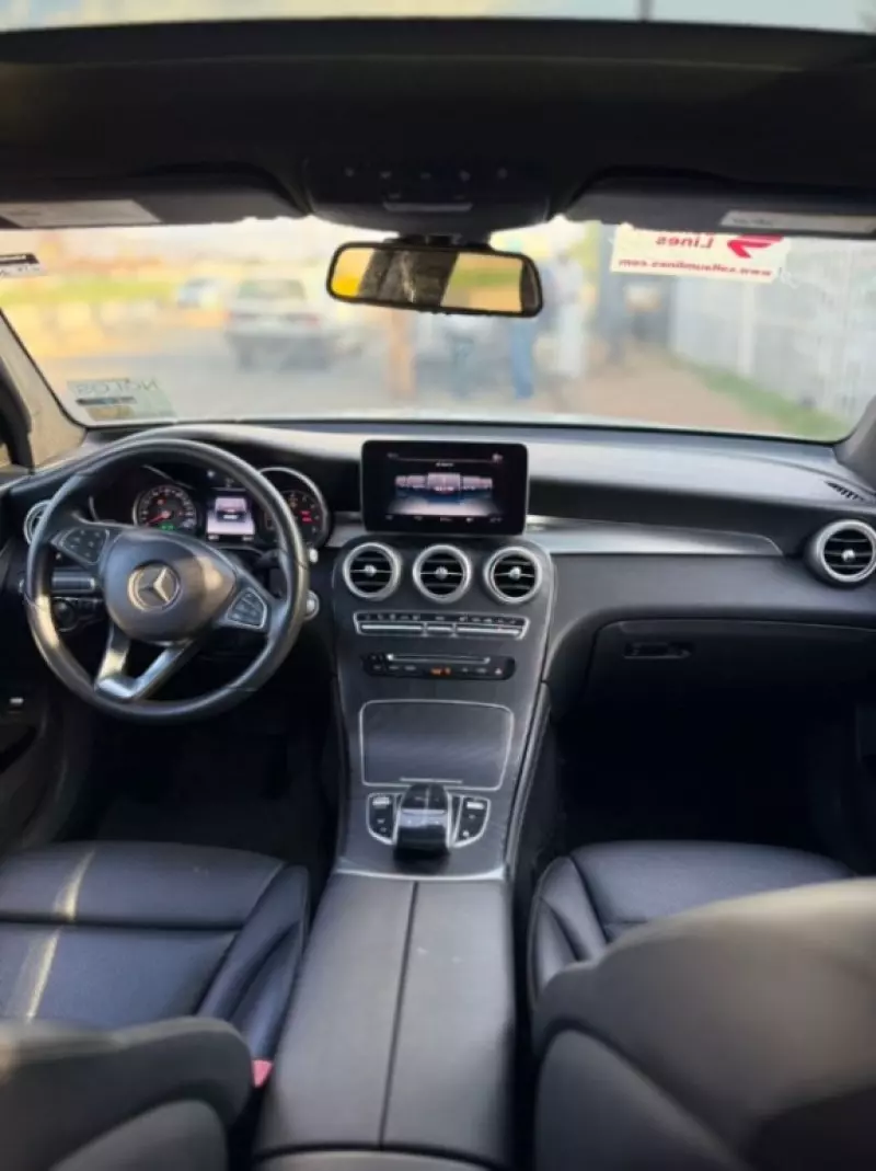 Mercedes-Benz GLC 300   - 2018