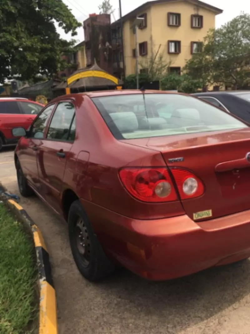 Toyota Corolla   - 2006