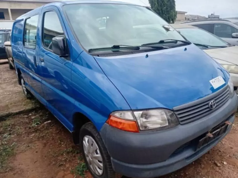 Toyota Hiace   - 2006
