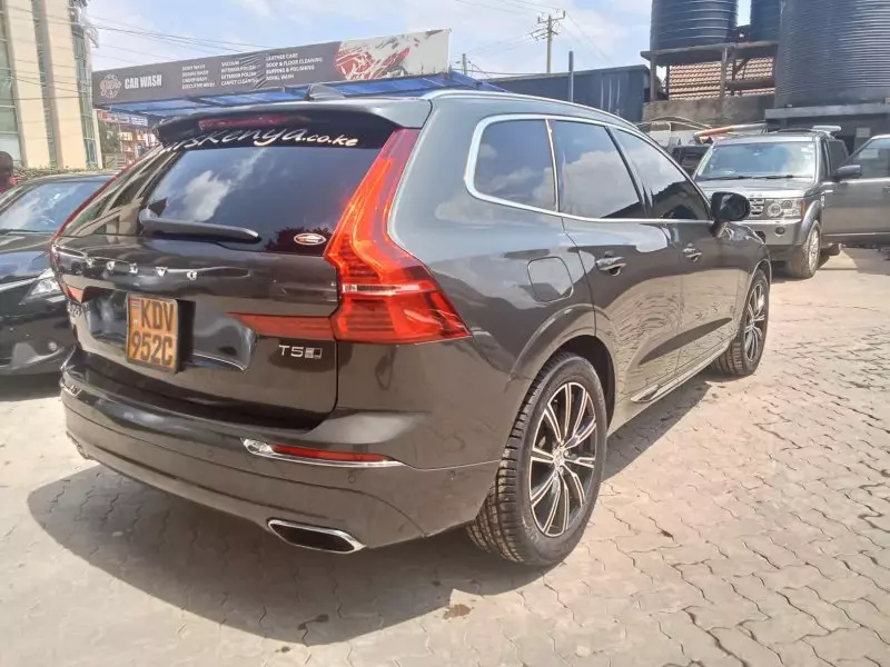Volvo XC60   - 2018