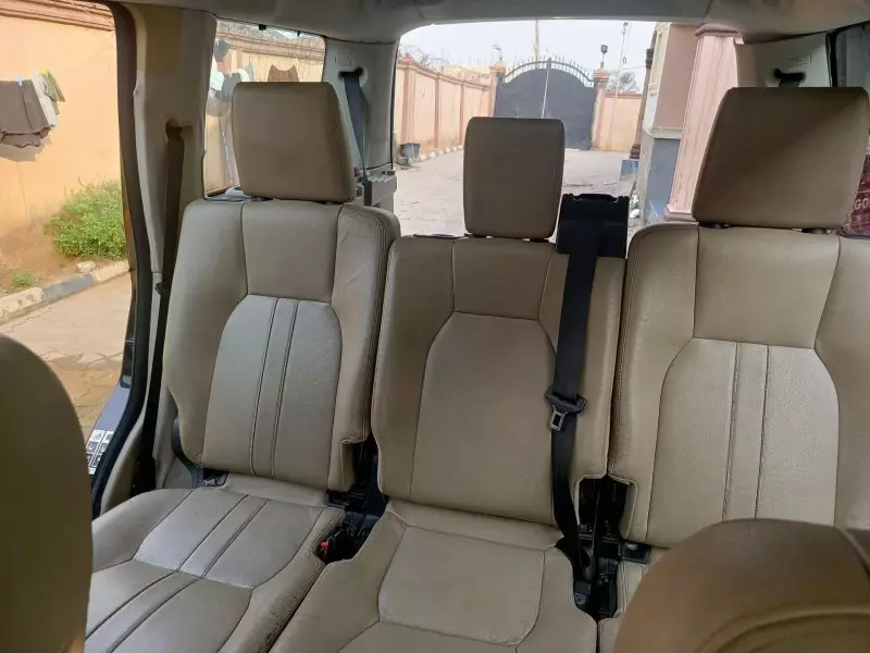 Land Rover  HSE LR4   - 2011