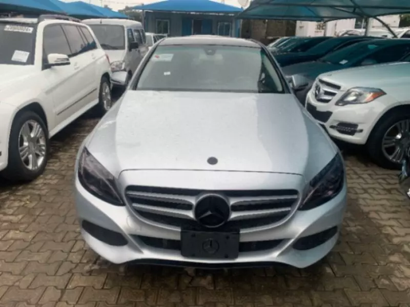 Mercedes-Benz 300   - 2015